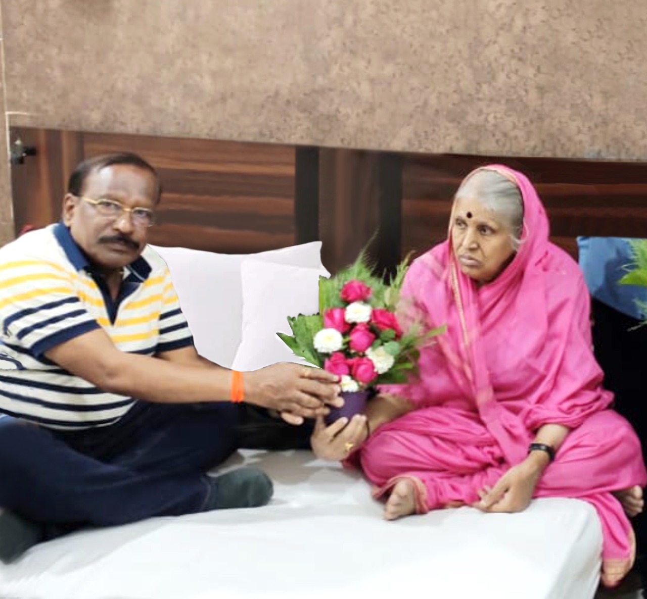 पद्मश्री सिंधुताई सपकाळ